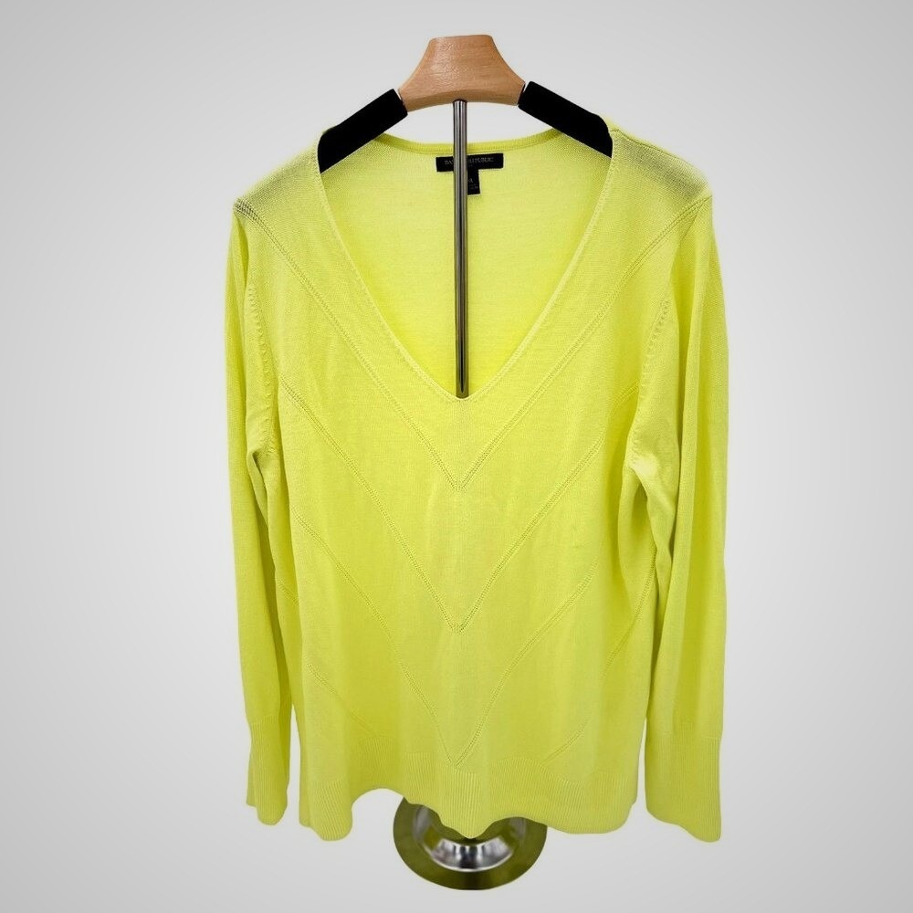 Banana Republic‎ Womens Neon Yellow V-Neck Chevron Knit Sweater Size Large